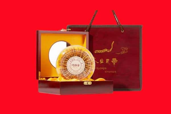 收购资讯:驿城区回收冬虫夏草是按克吗